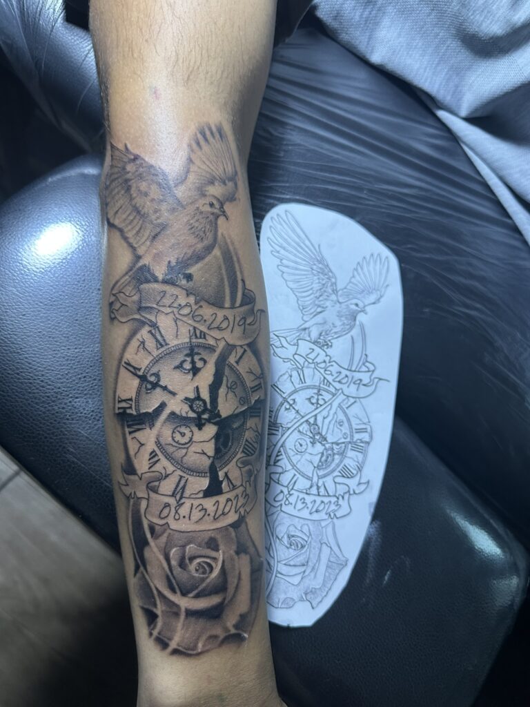 
神戸のプライベートタトゥースタジオ KOBE NAPIS INK TATTOO
オーナーによるブラックアンドグレーのスリーブタトゥー作品
